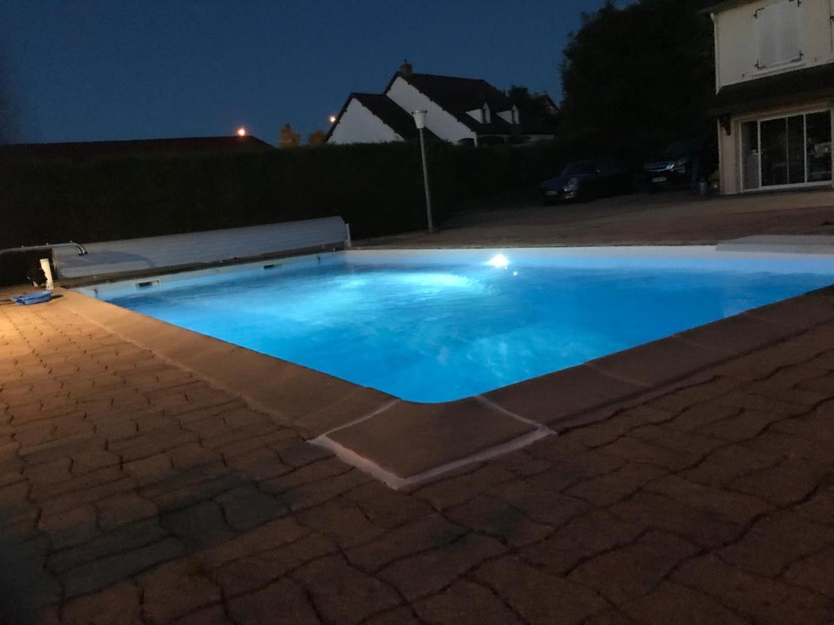 Le Clos des Lilas Paray-le-Monial Exterior foto