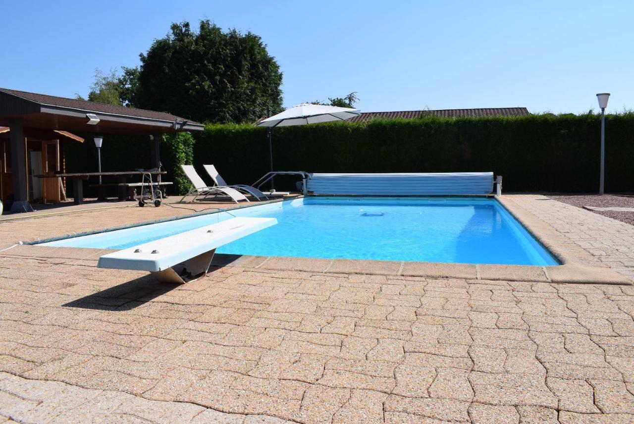Le Clos des Lilas Paray-le-Monial Exterior foto