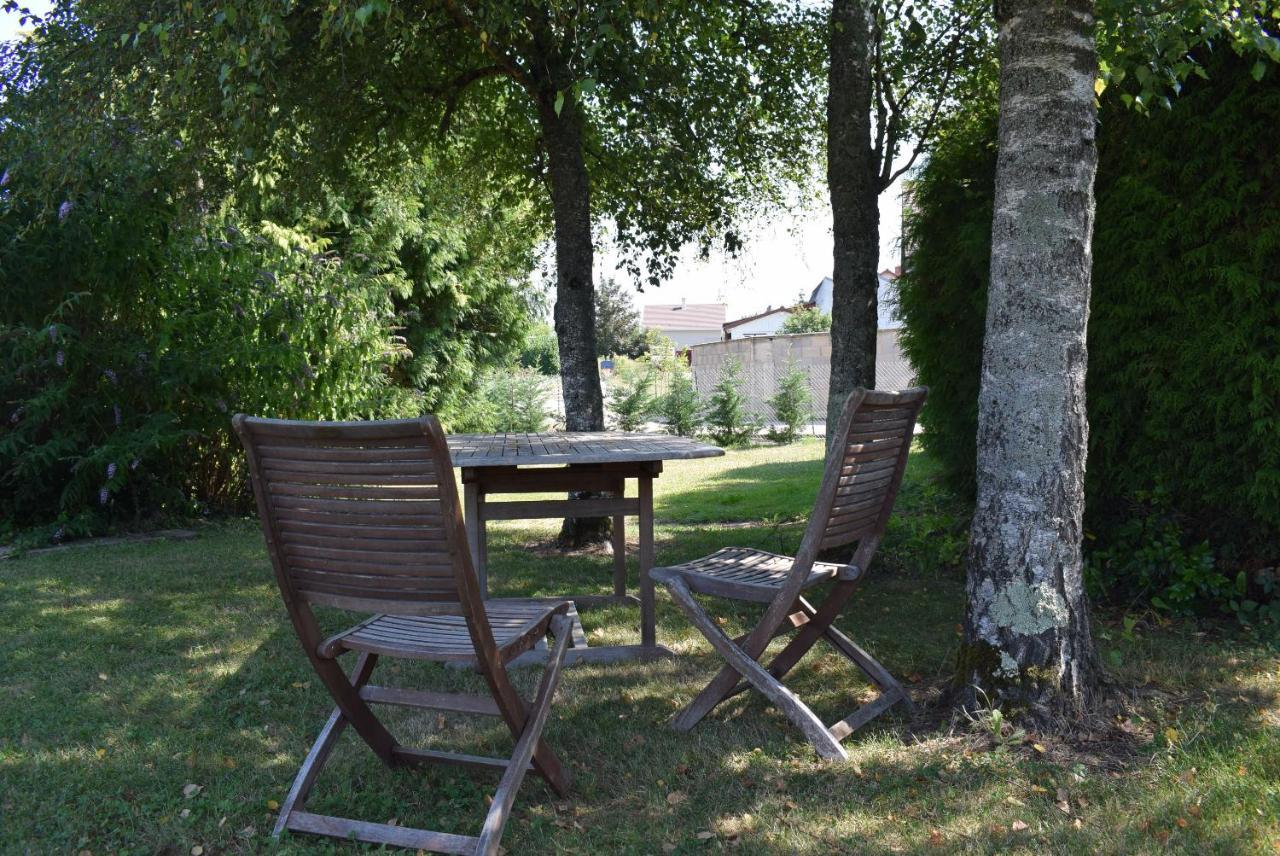 Le Clos des Lilas Paray-le-Monial Exterior foto